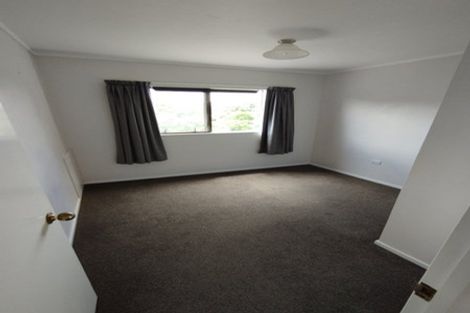 Photo of property in 21 Redfern Lane, Glenfield, Auckland, 0629
