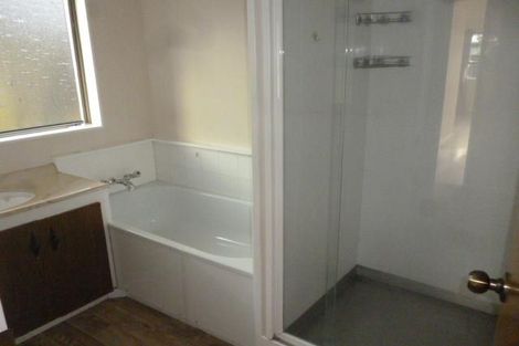 Photo of property in 4/54 Wellington Street, Howick, Auckland, 2014