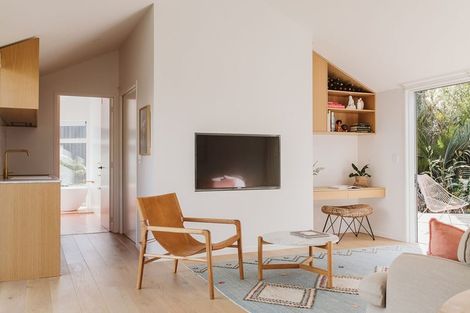 Photo of property in 17 Shearer Drive, Oakura, 4314