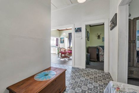 Photo of property in 17 Milmoe Street, Hawera, 4610