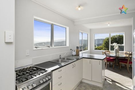 Photo of property in 15 Outram Grove, Kelson, Lower Hutt, 5010