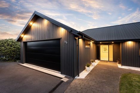 Photo of property in 66 Cliffs Road, Saint Clair, Dunedin, 9012