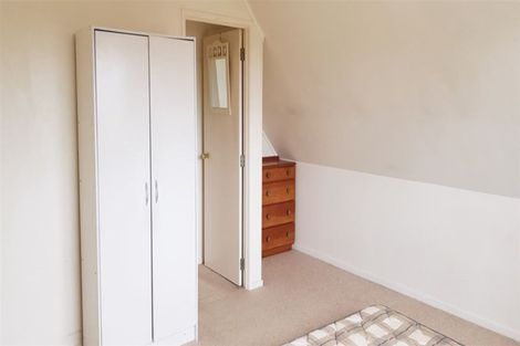 Photo of property in 3 Caspian Close, New Lynn, Auckland, 0600