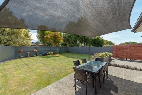 Photo of property in 15 Colesbury Street, Bishopdale, Christchurch, 8053