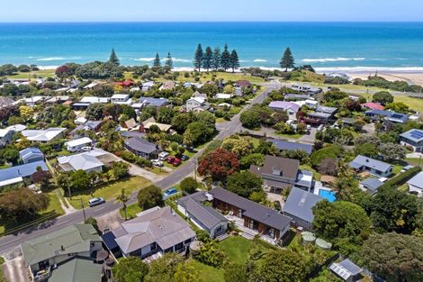 Photo of property in 14 Lysnar Street, Okitu, Gisborne, 4010