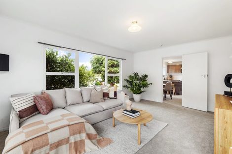 Photo of property in 41 Knightsbridge Drive, Forrest Hill, Auckland, 0620