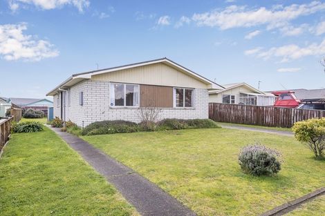 Photo of property in 69 Gray Avenue, Paraparaumu Beach, Paraparaumu, 5032
