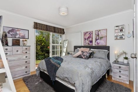 Photo of property in 22 Kervil Avenue, Te Atatu Peninsula, Auckland, 0610