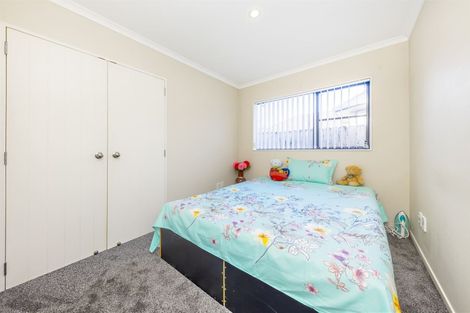 Photo of property in 497 Great South Road, Opaheke, Papakura, 2113