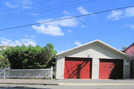 Photo of property in 75 Glen Road, Kelburn, Wellington, 6012