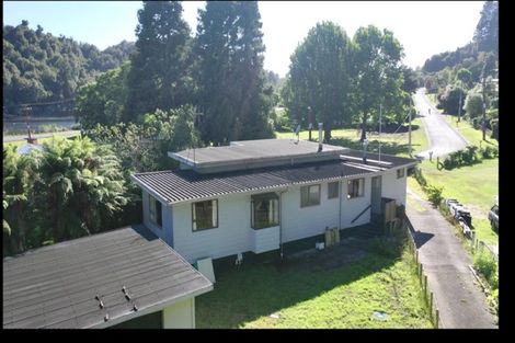 Photo of property in 6 Oxford Road, Lake Rotoma, Rotorua, 3074