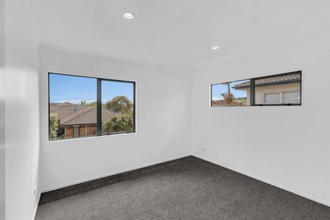Photo of property in 10 Kalberry Place, East Tamaki, Auckland, 2016