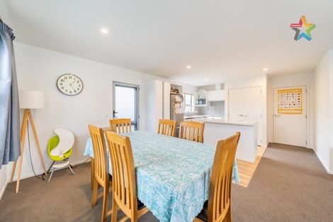 Photo of property in 25a Wainuiomata Road, Wainuiomata, Lower Hutt, 5014