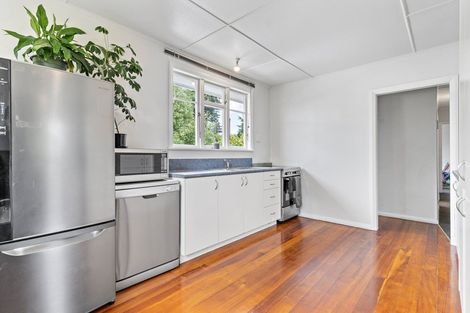 Photo of property in 77 Kent Street, Carterton, 5713