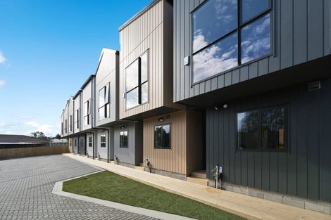 Photo of property in 6/442 Old Te Atatu Road, Te Atatu Peninsula, Auckland, 0610