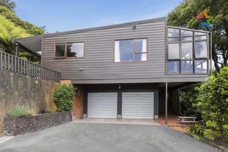 Photo of property in 24 Summit Road, Fairfield, Lower Hutt, 5011