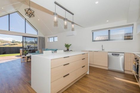 Photo of property in 69 Farrant Drive, Wanaka, 9305