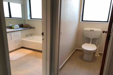 Photo of property in 34 Roskilda Crescent, Taradale, Napier, 4112