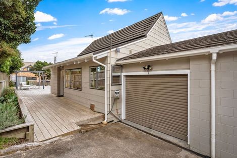 Photo of property in 1/20 Waiau Street, Torbay, Auckland, 0630