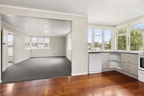 Photo of property in 124 Clarkin Road, Fairfield, Hamilton, 3214