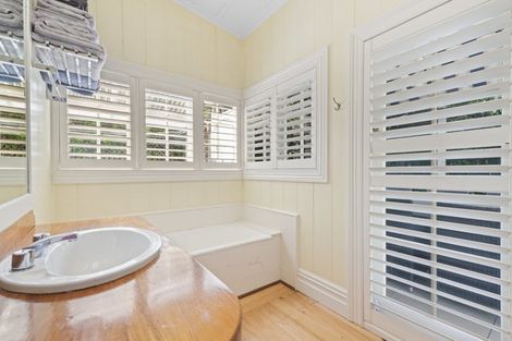 Photo of property in 8 Dodson Avenue, Milford, Auckland, 0620