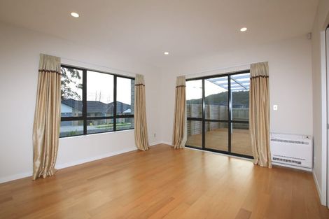 Photo of property in 14 Pohue Avenue, Huapai, Kumeu, 0810