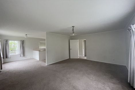 Photo of property in 5 Mira Place, Windsor Park, Auckland, 0632