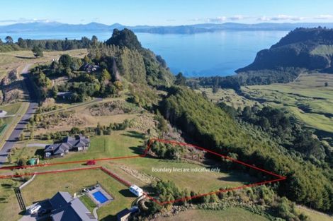 Photo of property in 124 Highland Drive, Acacia Bay, Taupo, 3385