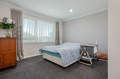 Photo of property in 31 Karamea Crescent, Kelvin Grove, Palmerston North, 4414