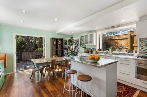 Photo of property in 42 Poplar Avenue, Raumati South, Paraparaumu, 5032