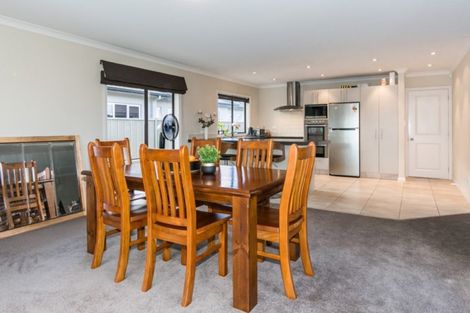 Photo of property in 8 Pania Place, Poraiti, Napier, 4112