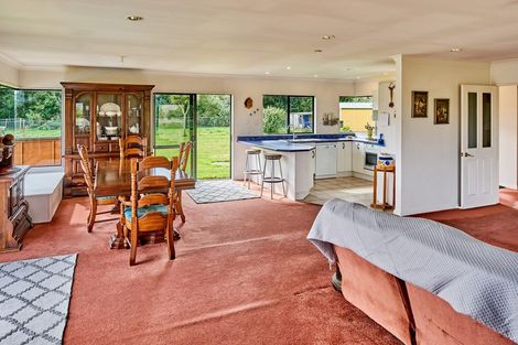 Photo of property in 12 Te Horo Beach Road, Te Horo, Otaki, 5581