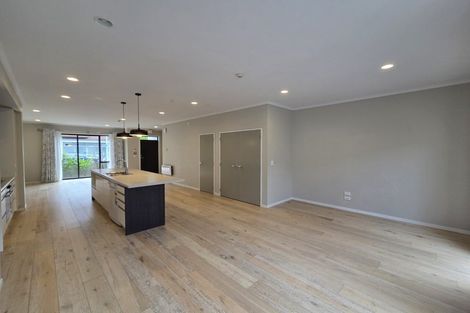 Photo of property in 213 Hobsonville Point Road, Hobsonville, Auckland, 0616
