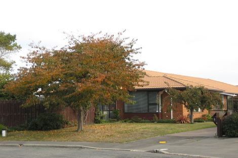 Photo of property in 1/15 Thornhill Place, Sockburn, Christchurch, 8042