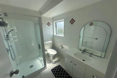 Photo of property in 15a Te Atatu Road, Te Atatu South, Auckland, 0610