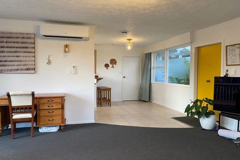 Photo of property in 12 Poto Street, Te Atatu South, Auckland, 0610