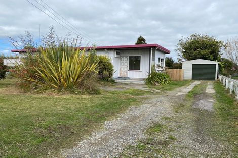 Photo of property in 15 Kirk Street, Otaki, 5512