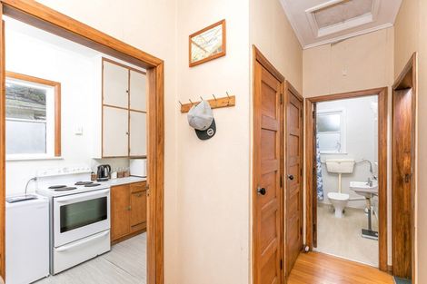 Photo of property in 12 Plunket Terrace, Hamilton East, Hamilton, 3216