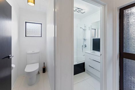 Photo of property in 14 Hurley Road, Paraparaumu Beach, Paraparaumu, 5032