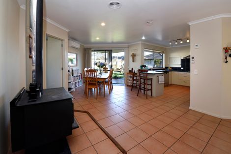 Photo of property in 35 Hollybush Drive, Brightwater, 7022