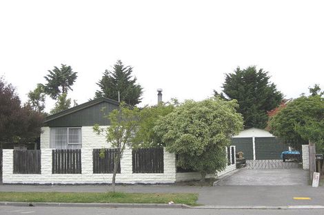 Photo of property in 16 Branksome Place, Parklands, Christchurch, 8083