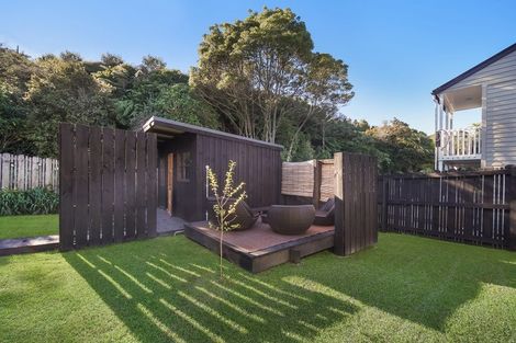 Photo of property in 21 Ian Sage Avenue, Torbay, Auckland, 0630
