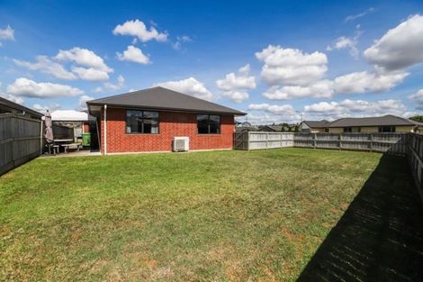 Photo of property in 2 Beckham Close, Grandview Heights, Hamilton, 3200