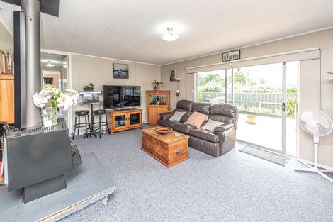 Photo of property in 181a Bridge Street, Bulls, 4818