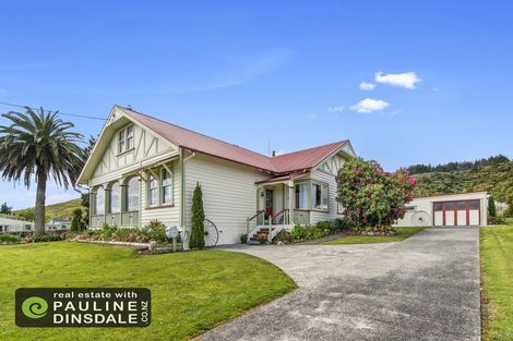 Photo of property in 73 George Street, Hikurangi, 0114