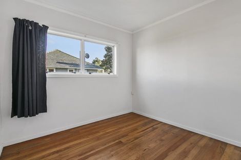 Photo of property in 40 Hereford Street, Te Atatu Peninsula, Auckland, 0610