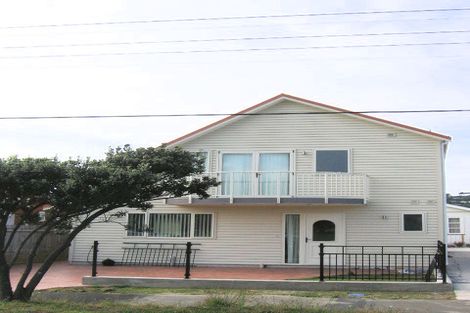 Photo of property in 28 Kauri Street, Miramar, Wellington, 6022