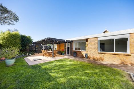 Photo of property in 5 Shadon Place, Stanmore Bay, Whangaparaoa, 0932