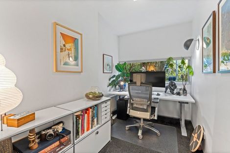 Photo of property in 94 Sidlaw Street, Strathmore Park, Wellington, 6022