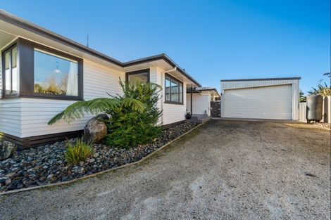Photo of property in 1057 Junction Road, Egmont Village, New Plymouth, 4372